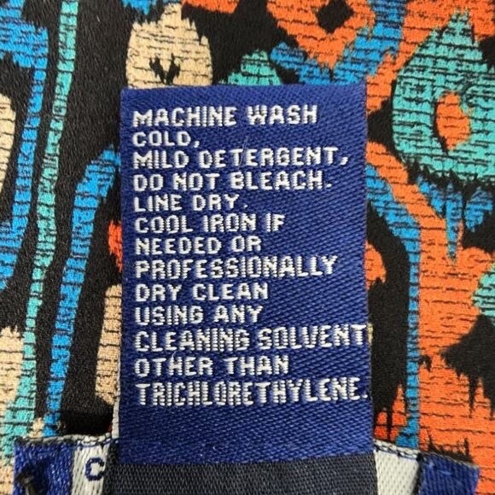 Doncaster Multicolor Patterned Garment - image 5